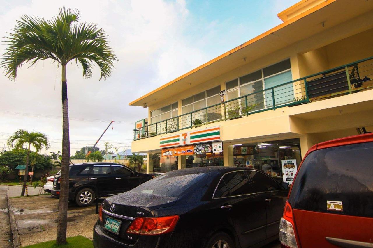 Mak'Z Condo Place Lapu-Lapu City Exterior photo