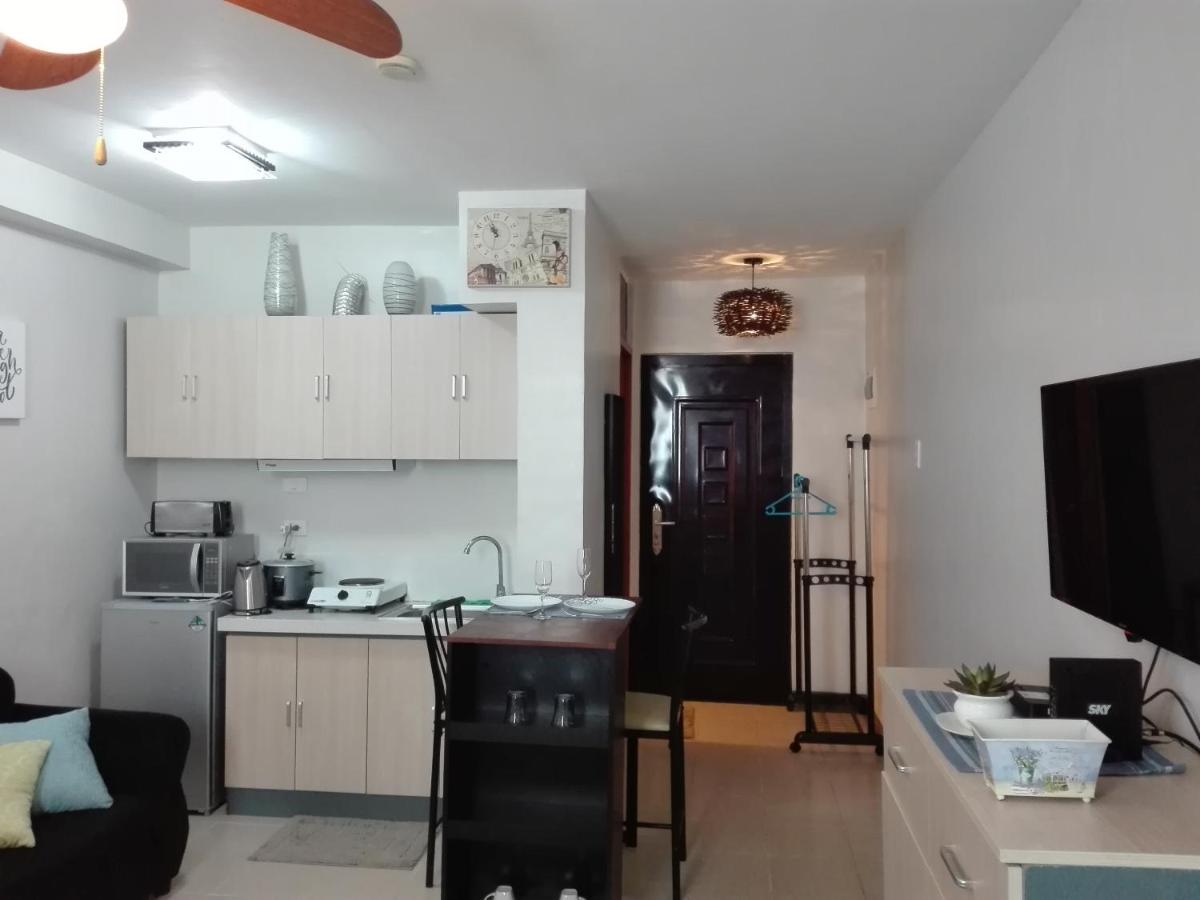 Mak'Z Condo Place Lapu-Lapu City Exterior photo